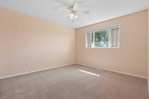 12-100 Fairmont Boulevard South, Lethbridge, AB 