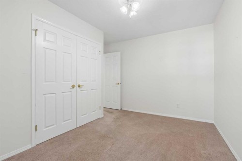 12-100 Fairmont Boulevard South, Lethbridge, AB 