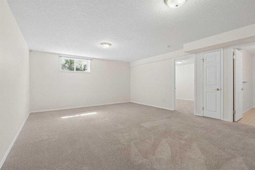 12-100 Fairmont Boulevard South, Lethbridge, AB 