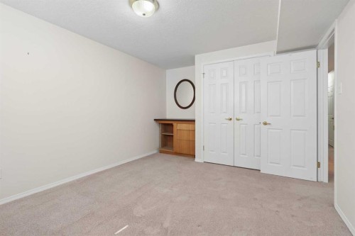 12-100 Fairmont Boulevard South, Lethbridge, AB 