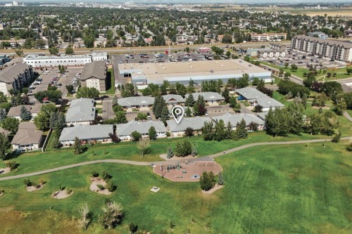 12-100 Fairmont Boulevard South, Lethbridge, AB 