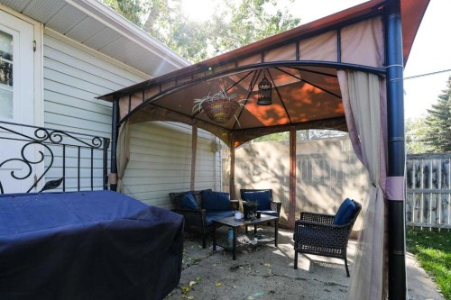2122 17 Street, Coaldale, AB 
