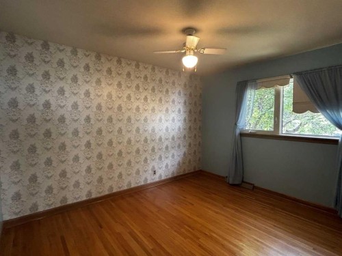 1915 1 Avenue North, Lethbridge, AB 