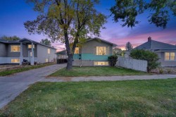 813 12C Street NORTHLethbridge, AB T1H 2N9