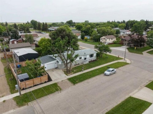 5203 42 Avenue  Taber, AB T1G 1B5