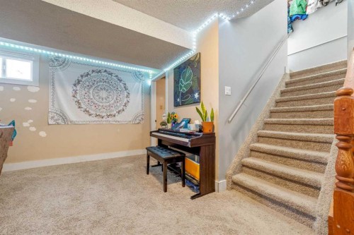 3921 Harmony Place, Taber, AB - Indoor Photo Showing Other Room