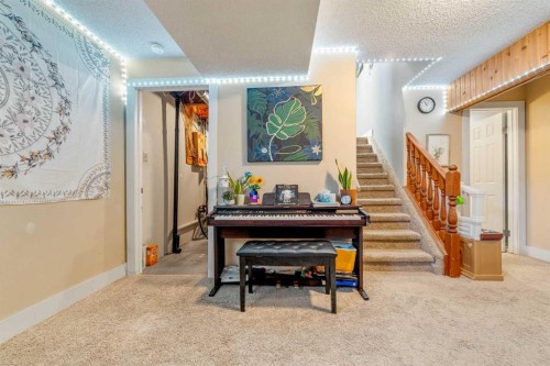 3921 Harmony Place, Taber, AB - Indoor Photo Showing Other Room