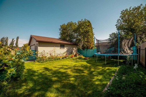 3921 Harmony Place, Taber, AB - Outdoor