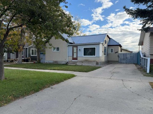 5303 55 Street  Taber, AB T1G 1L9