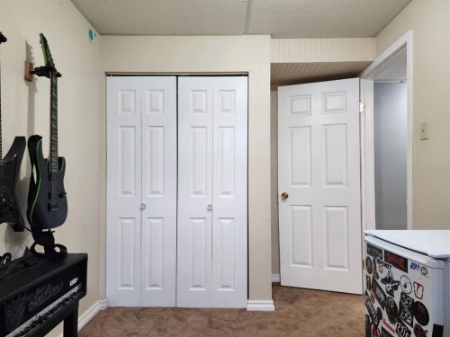 19 Willow Road West, Claresholm, AB 
