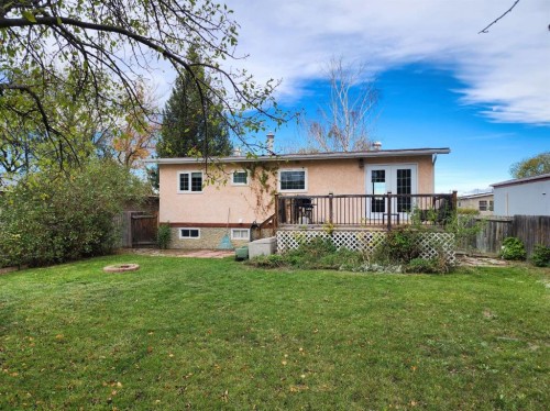 19 Willow Road West, Claresholm, AB 