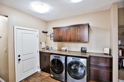 555 Devonia Road West, Lethbridge, AB 