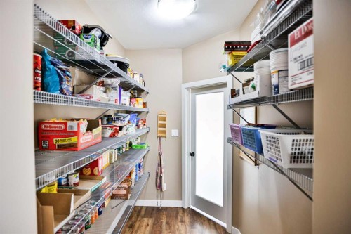 555 Devonia Road West, Lethbridge, AB 