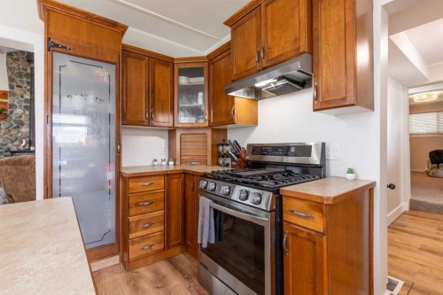 228 E 200 S, Raymond, AB 