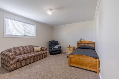 228 E 200 S, Raymond, AB 