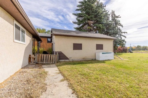 228 E 200 S, Raymond, AB 
