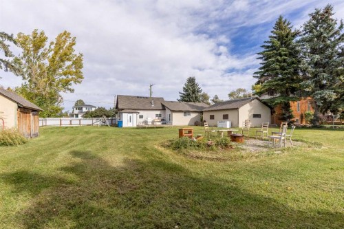 228 E 200 S, Raymond, AB 