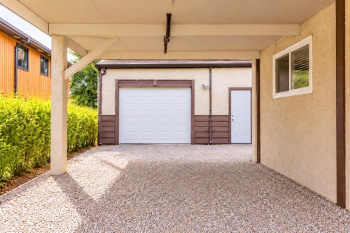 228 E 200 S, Raymond, AB 