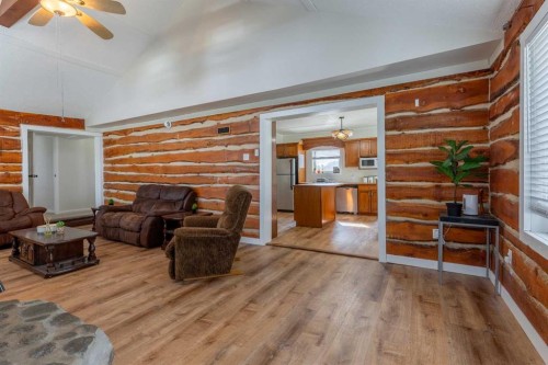 228 E 200 S, Raymond, AB 