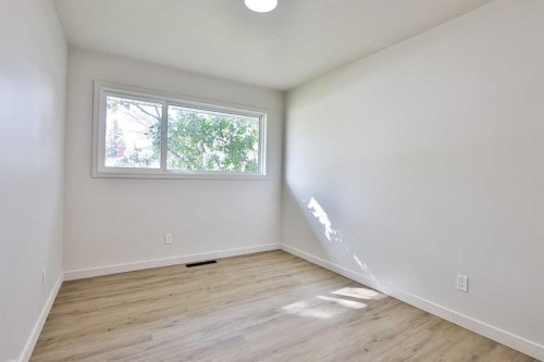 102 N 100 E, Raymond, AB 