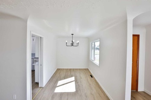 102 N 100 E, Raymond, AB 