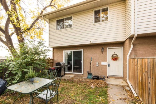 1-1915 18 Avenue NORTH Lethbridge, AB T1H 4V6