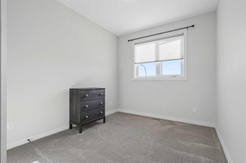 1369 Pacific Circle West, Lethbridge, AB 