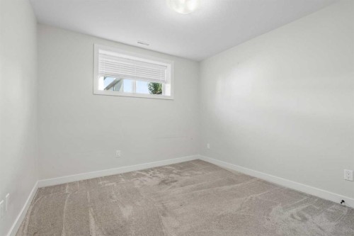 1369 Pacific Circle West, Lethbridge, AB 