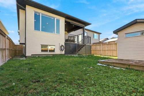 1369 Pacific Circle West, Lethbridge, AB 