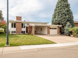 3710 Pine Crescent SOUTH Lethbridge, AB T1K 4H6