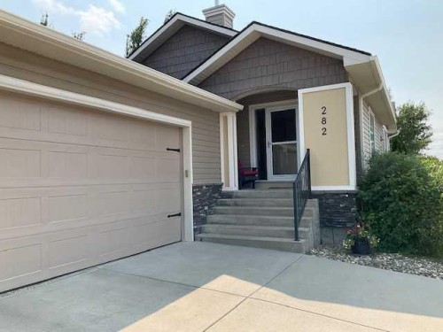 282 Couleesprings Terrace SOUTH Lethbridge, AB T1K 5P2