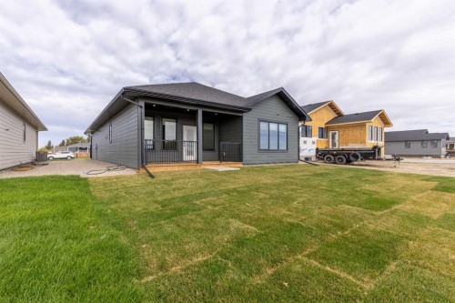 82 E 300 S, Raymond, AB 