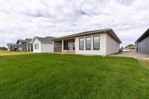 72 E 300 S, Raymond, AB 
