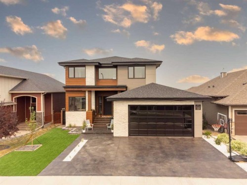 19 Stonecrest Point West, Lethbridge, AB 