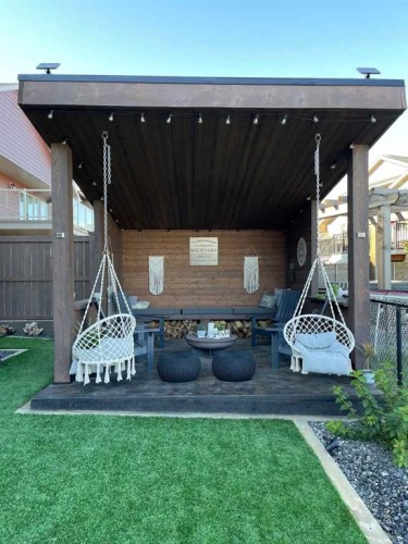 19 Stonecrest Point West, Lethbridge, AB 
