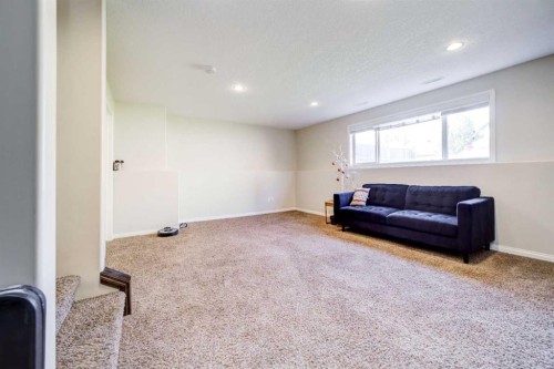 202 Silkstone Road West, Lethbridge, AB 