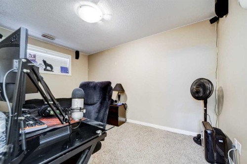 202 Silkstone Road West, Lethbridge, AB 
