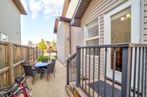 202 Silkstone Road West, Lethbridge, AB 