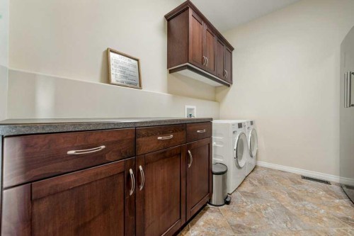 56 Canyoncrest Point West, Lethbridge, AB 