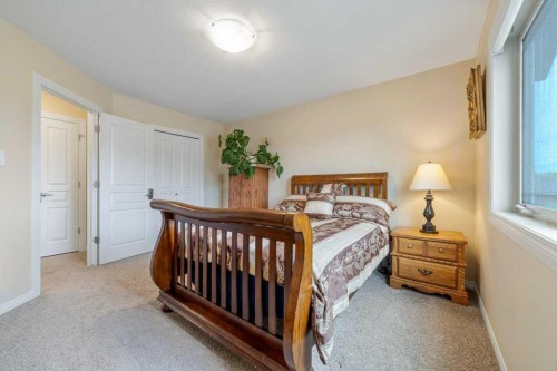 56 Canyoncrest Point West, Lethbridge, AB 