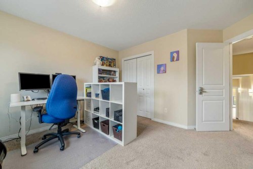 56 Canyoncrest Point West, Lethbridge, AB 