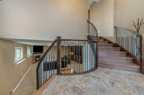 56 Canyoncrest Point West, Lethbridge, AB 