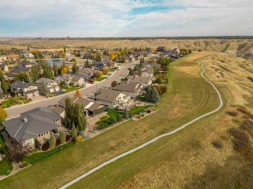 56 Canyoncrest Point West, Lethbridge, AB 