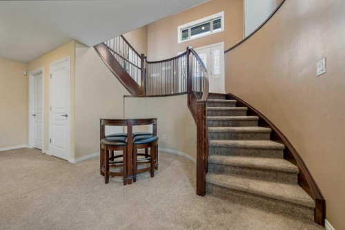 56 Canyoncrest Point West, Lethbridge, AB 