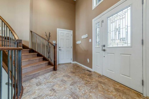 56 Canyoncrest Point West, Lethbridge, AB 