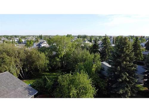 10209 76 Avenue, Grande Prairie, AB 