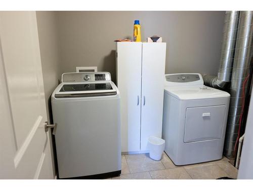 11322 105 Avenue, Grande Prairie, AB - Indoor Photo Showing Laundry Room