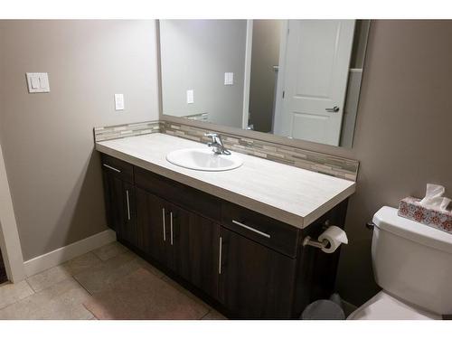 11322 105 Avenue, Grande Prairie, AB - Indoor Photo Showing Bathroom