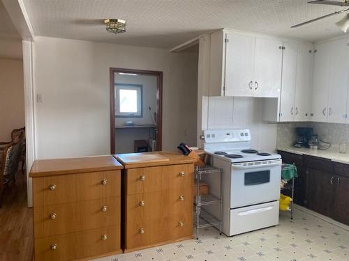 11025 Hwy 35, Rural Northern Lights, County Of, AB - Indoor Photo Showing Kitchen