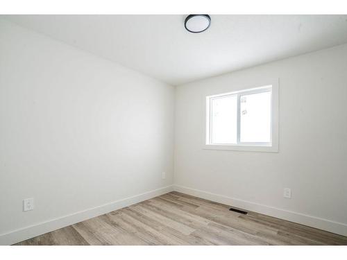 8618 72 Avenue, Grande Prairie, AB - Indoor Photo Showing Other Room